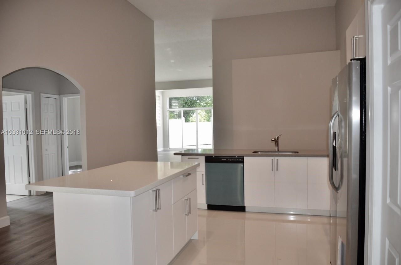 521 W Palm Aire Drive, Pompano Beach, FL 33069 Photo