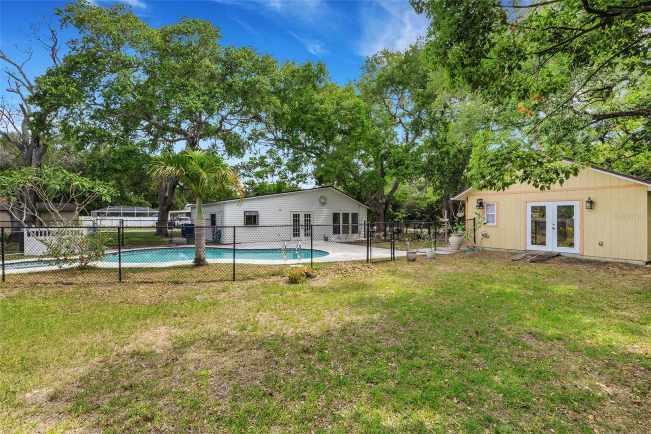 530 16th St Nw, Largo, FL 33770 Photo