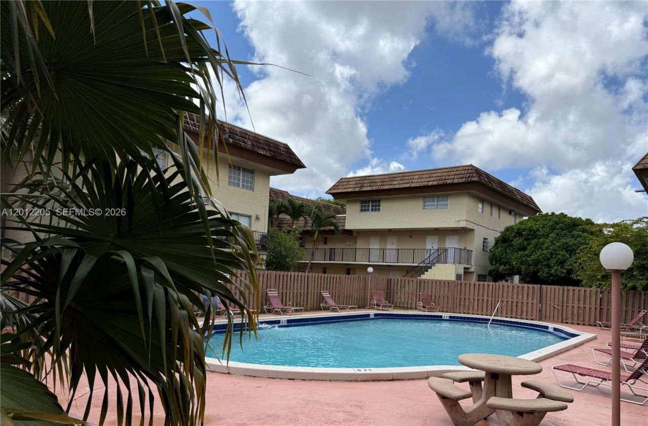 8550 SW 109th Ave , Unit 5-114, Miami, FL 33173 Photo