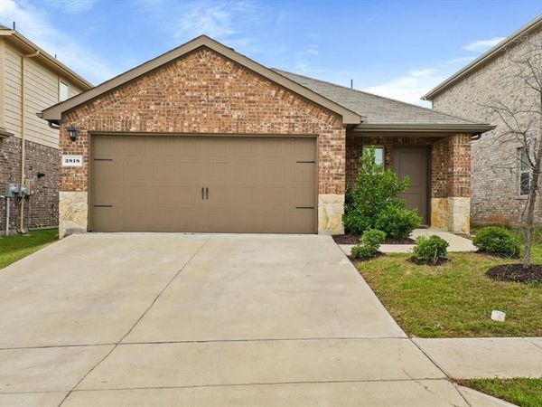 2818 Highgarden Trail, Crandall, TX 75114