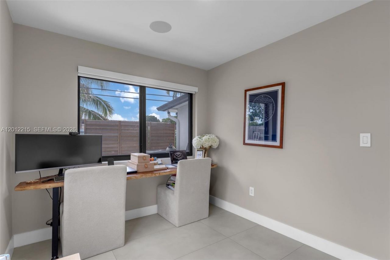 9250 SW 44th St , Miami, FL 33165 Photo