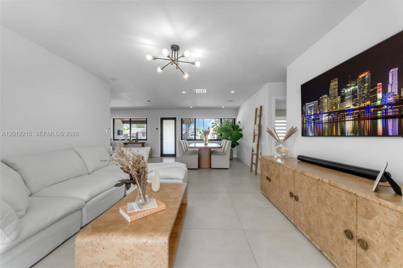 9250 SW 44th St , Miami, FL 33165 Photo
