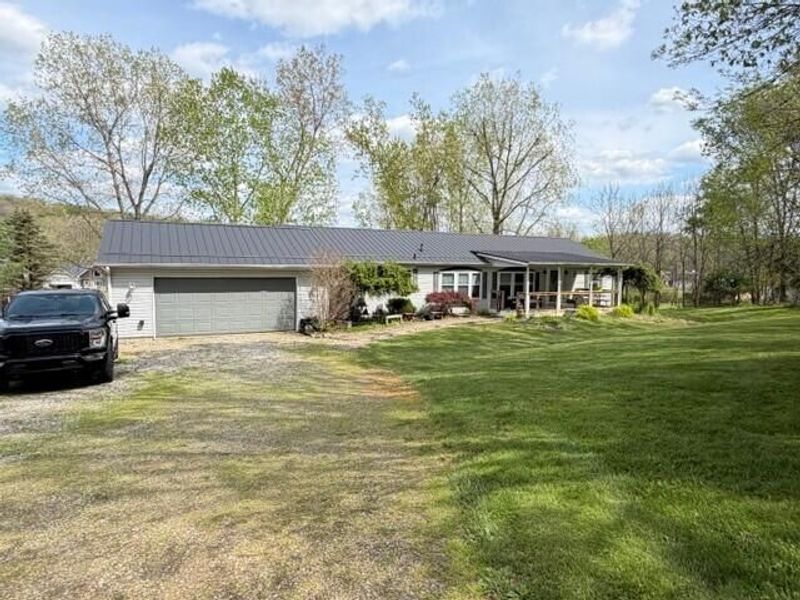 570 Crestrose Court, Howard, OH 43028 Photo 1
