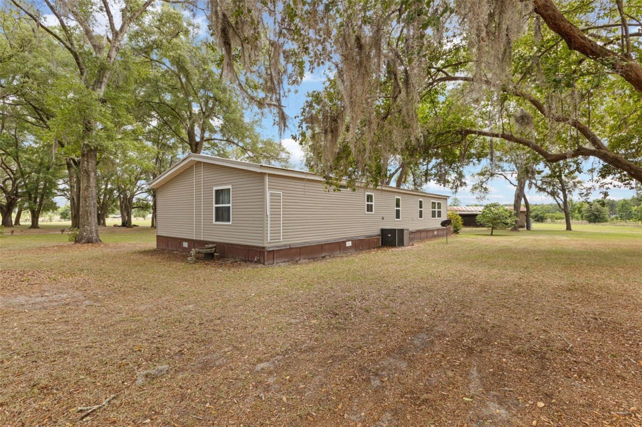 6689 SE 55th Street, Trenton, FL 32693 Photo