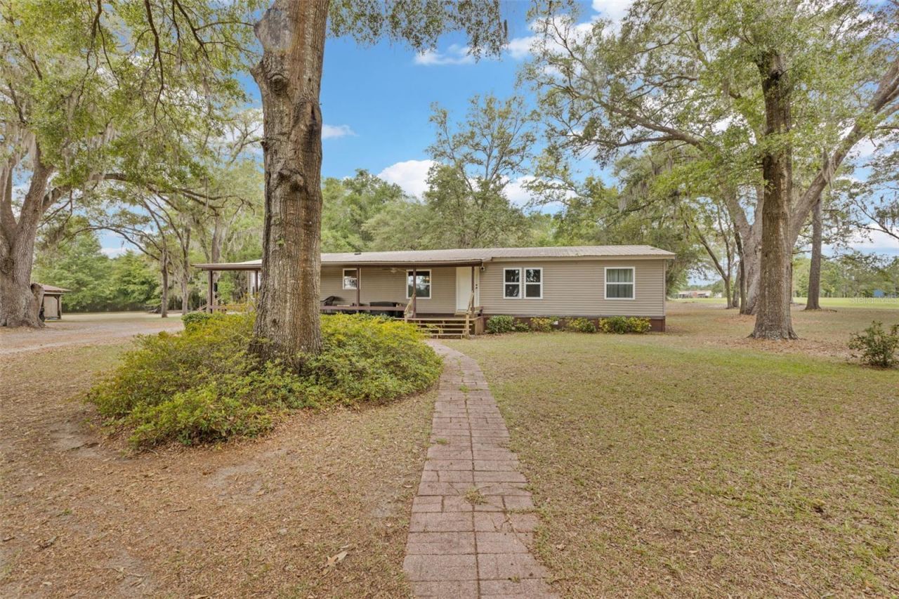 6689 SE 55th Street, Trenton, FL 32693 Photo
