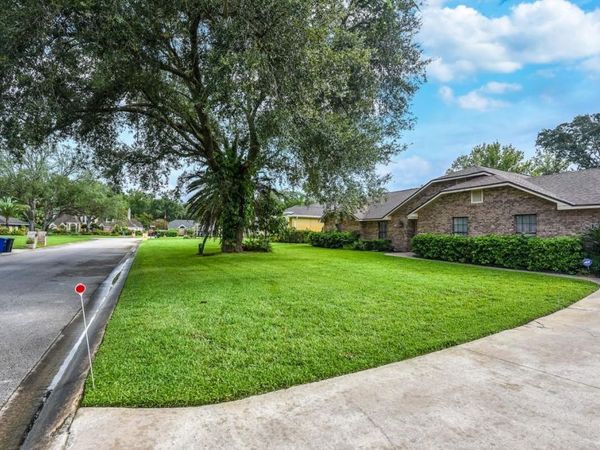 24 LAKE VISTA WAY , ORMOND BEACH, FL 32174
