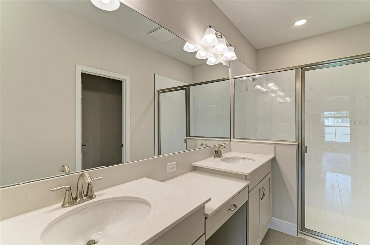 12365 Oak  Hill Way, Parrish, FL 34219 Photo