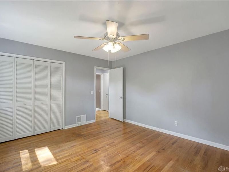 5530 Fairwood Road, Green Township, OH 45239 Photo 11