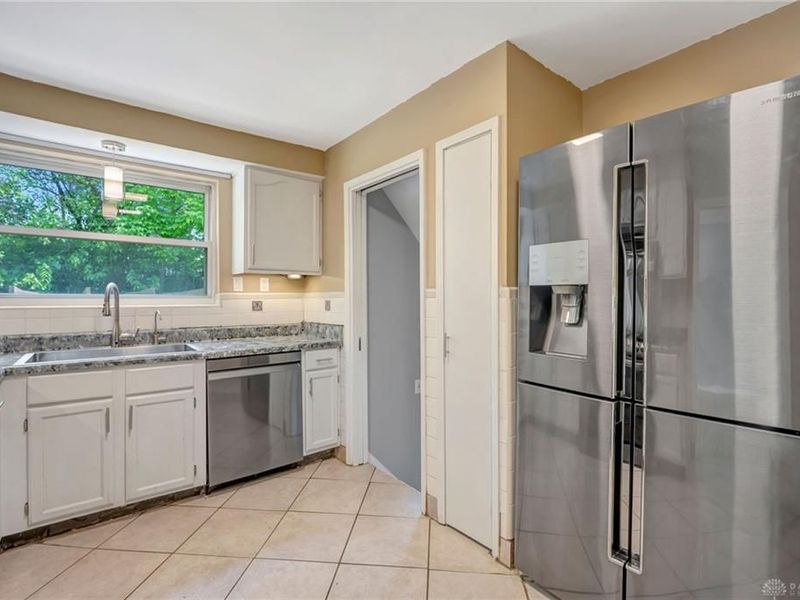 5530 Fairwood Road, Green Township, OH 45239 Photo 18