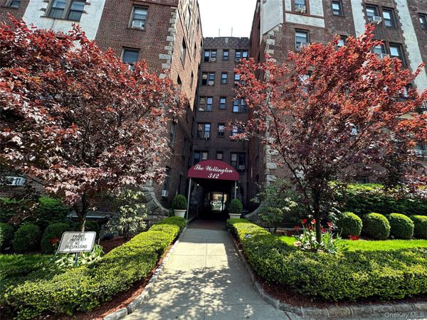 312 Main Street , Unit 2E, White Plains, NY 10601