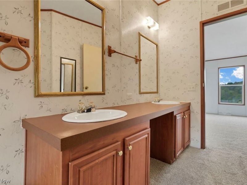 12186 State Route 155 SE, Corning, OH 43730 Photo 23