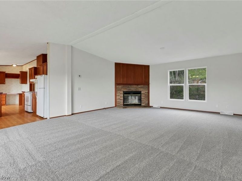 12186 State Route 155 SE, Corning, OH 43730 Photo 3