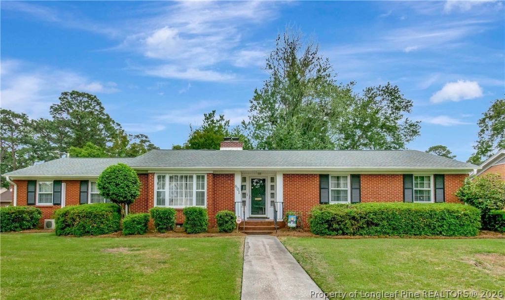601 W 31st Street, Lumberton, NC 28358 Main Photo