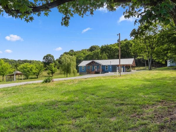 402 Cortner Hollow Rd , Petersburg, TN 37144