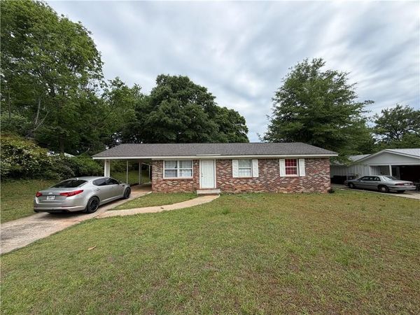 6017 Lanier Boulevard, Norcross, GA 30071