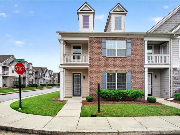 200 Westwood Trail , Fairburn, GA 30213