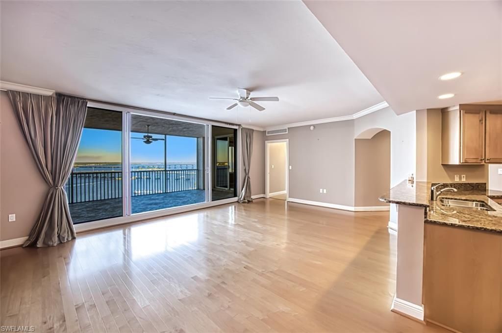 2090 W 1st St, Unit G1607, Fort Myers, FL 33901 Photo