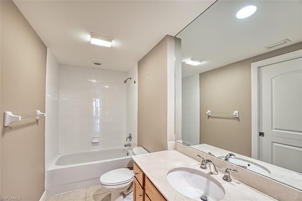 2090 W 1st St, Unit G1607, Fort Myers, FL 33901 Photo
