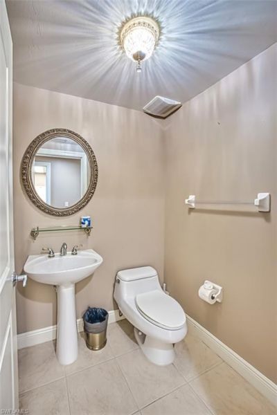 2090 W 1st St, Unit G1607, Fort Myers, FL 33901 Photo