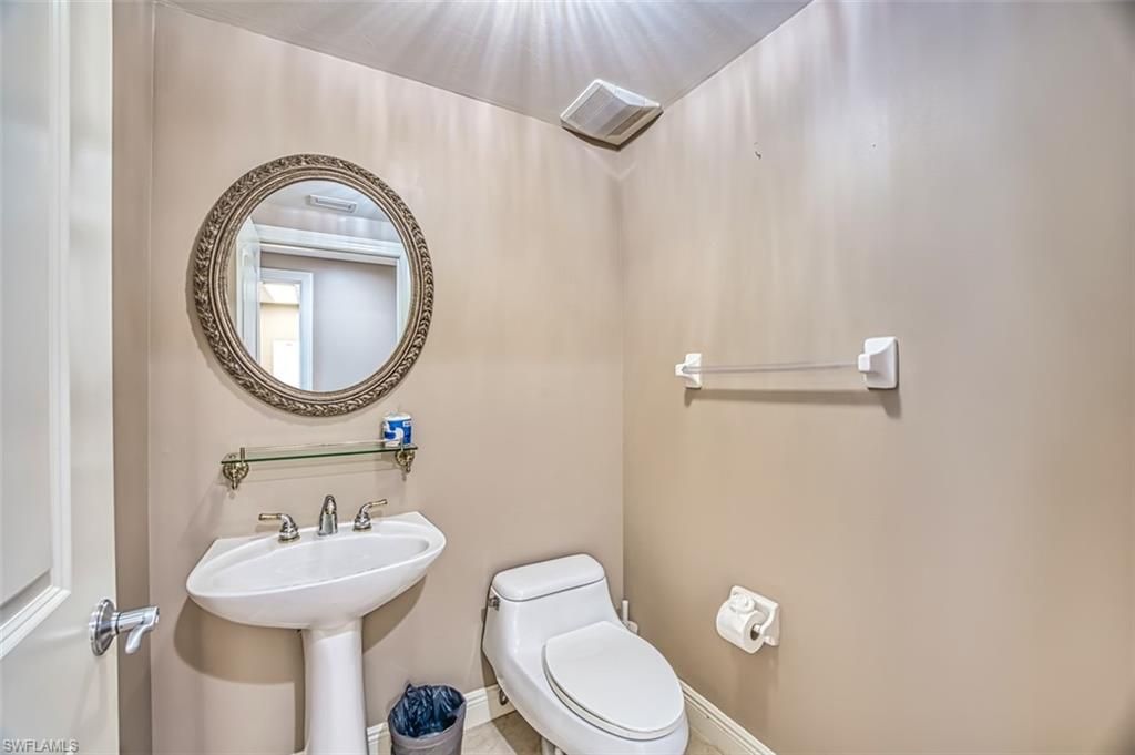 2090 W 1st St, Unit G1607, Fort Myers, FL 33901 Photo