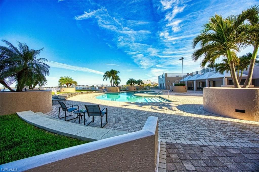 2090 W 1st St, Unit G1607, Fort Myers, FL 33901 Photo