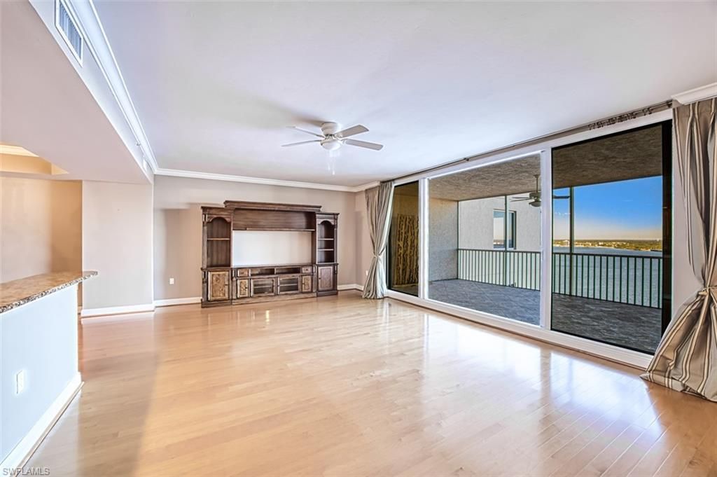 2090 W 1st St, Unit G1607, Fort Myers, FL 33901 Photo