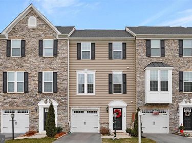 114 CHAMOMILE COURT , LAKE FREDERICK, VA 22630