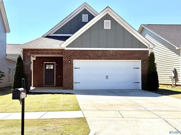1033 Highgrove Heights, Harvest, AL 35749
