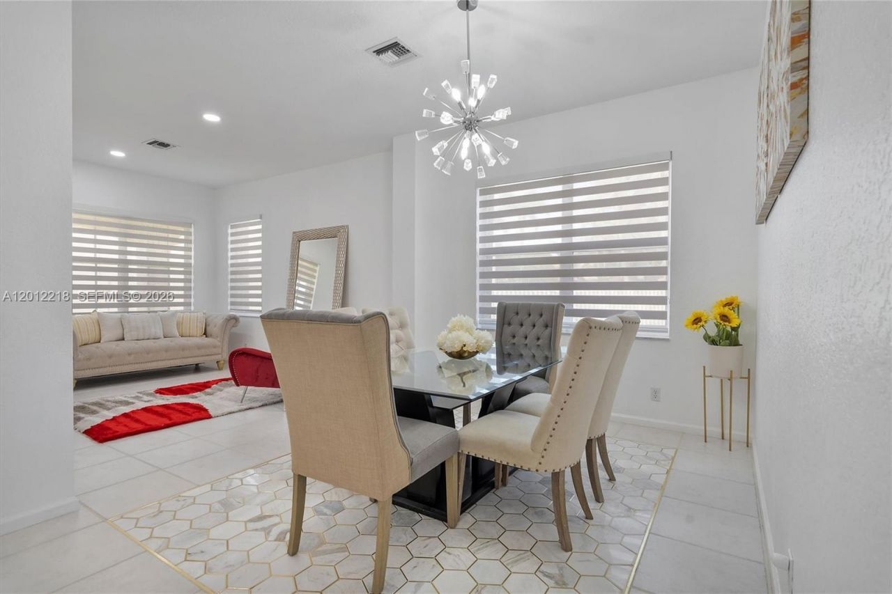 361 SW 167th Ave, Pembroke Pines, FL 33027 Photo