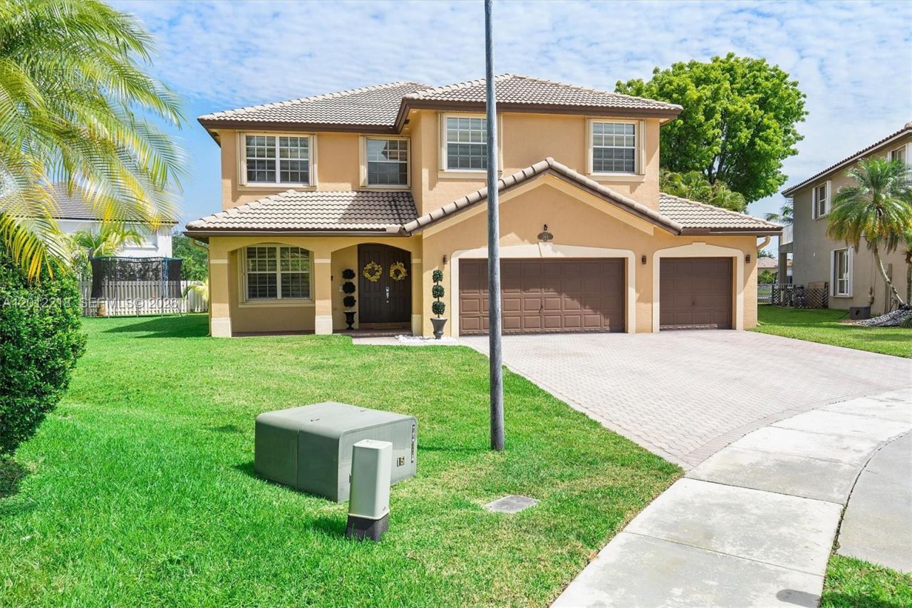 361 SW 167th Ave, Pembroke Pines, FL 33027 Photo