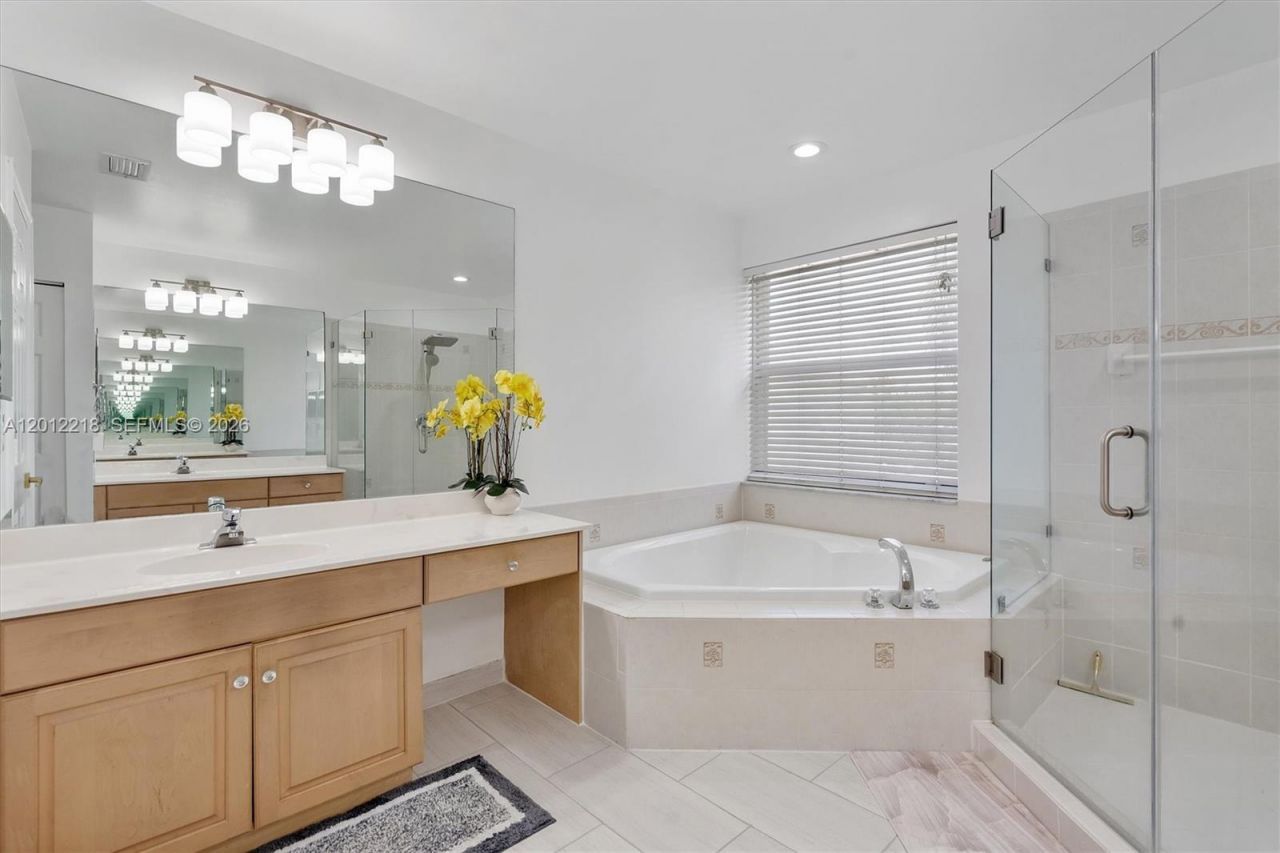 361 SW 167th Ave, Pembroke Pines, FL 33027 Photo