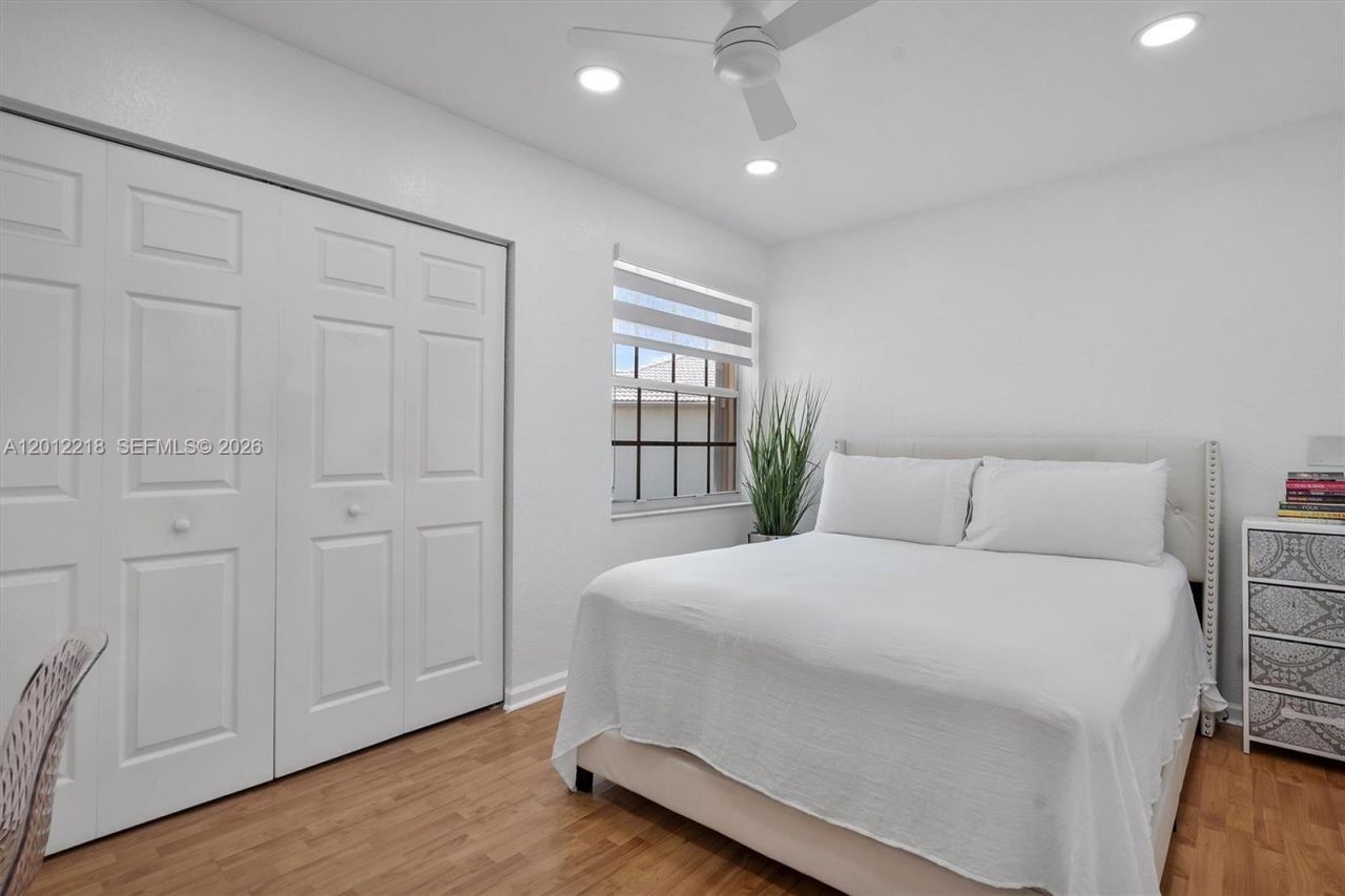 361 SW 167th Ave, Pembroke Pines, FL 33027 Photo