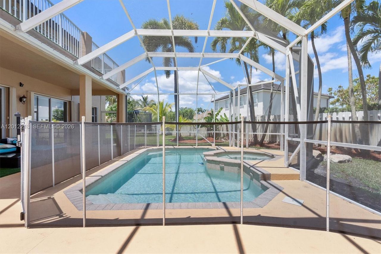 361 SW 167th Ave, Pembroke Pines, FL 33027 Photo