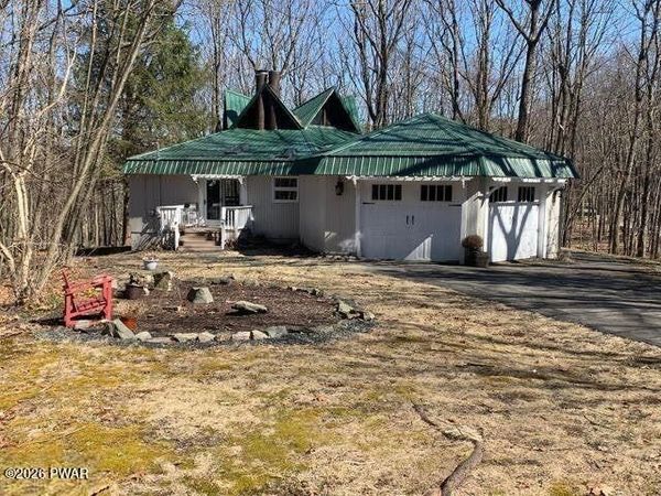 117 Cottonwood Drive , Hawley, PA 18428