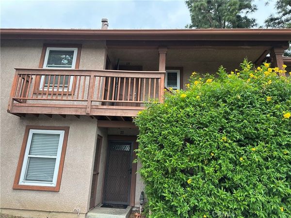 7101 Farralone, Unit 115, Canoga Park, CA 91303