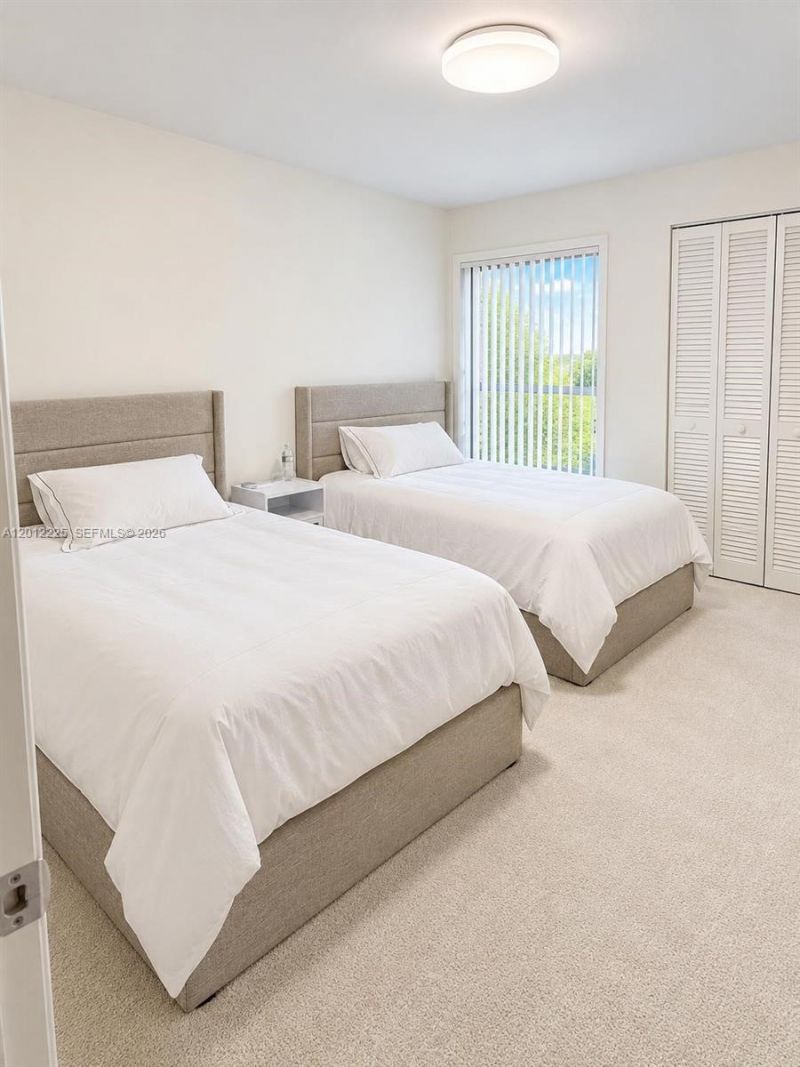 3010 Lakewood Ln, Unit 319, Hollywood, FL 33021 Photo