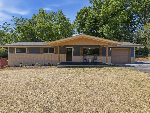 3208 Kings Point Road, Chattanooga, TN 37416