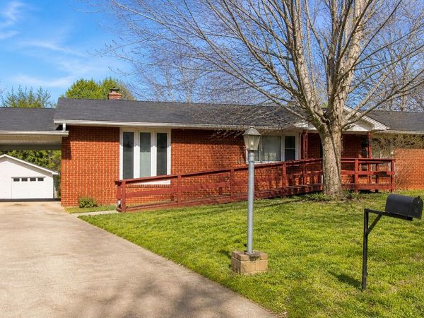 108 Printwood Dr , Dickson, TN 37055
