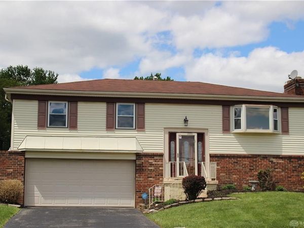 7031 Union Schoolhouse Road, Riverside, OH 45424