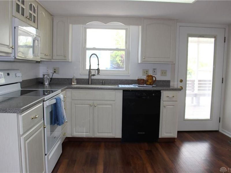 7031 Union Schoolhouse Road, Riverside, OH 45424 Photo 28