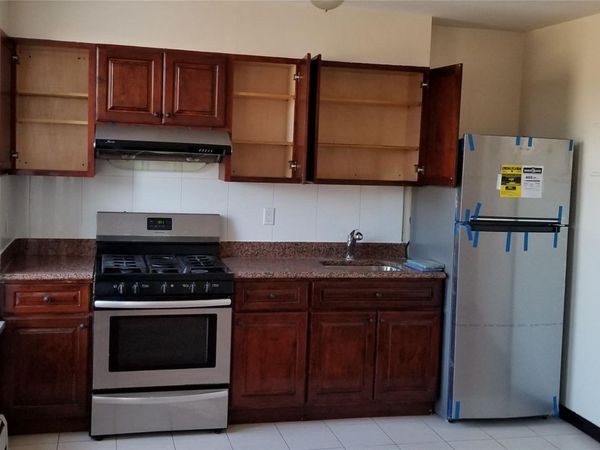 10515 Jamaica Avenue, Richmond Hill, NY 11418