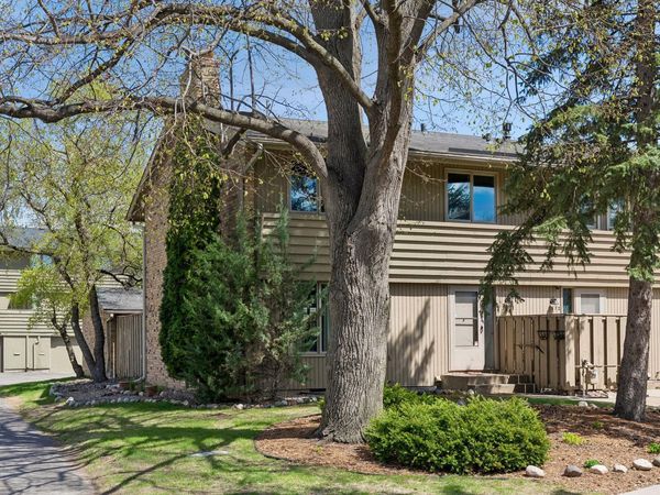 173 Windsor Lane, New Brighton, MN 55112