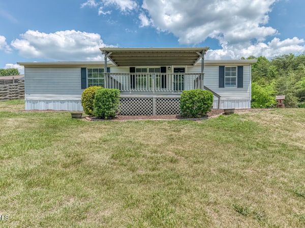 1993 Feathers Chapel Road, Blountville, TN 37617