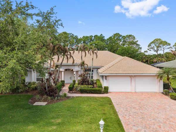 1184 SW Mirror Lake Cove, Port St. Lucie, FL 34986