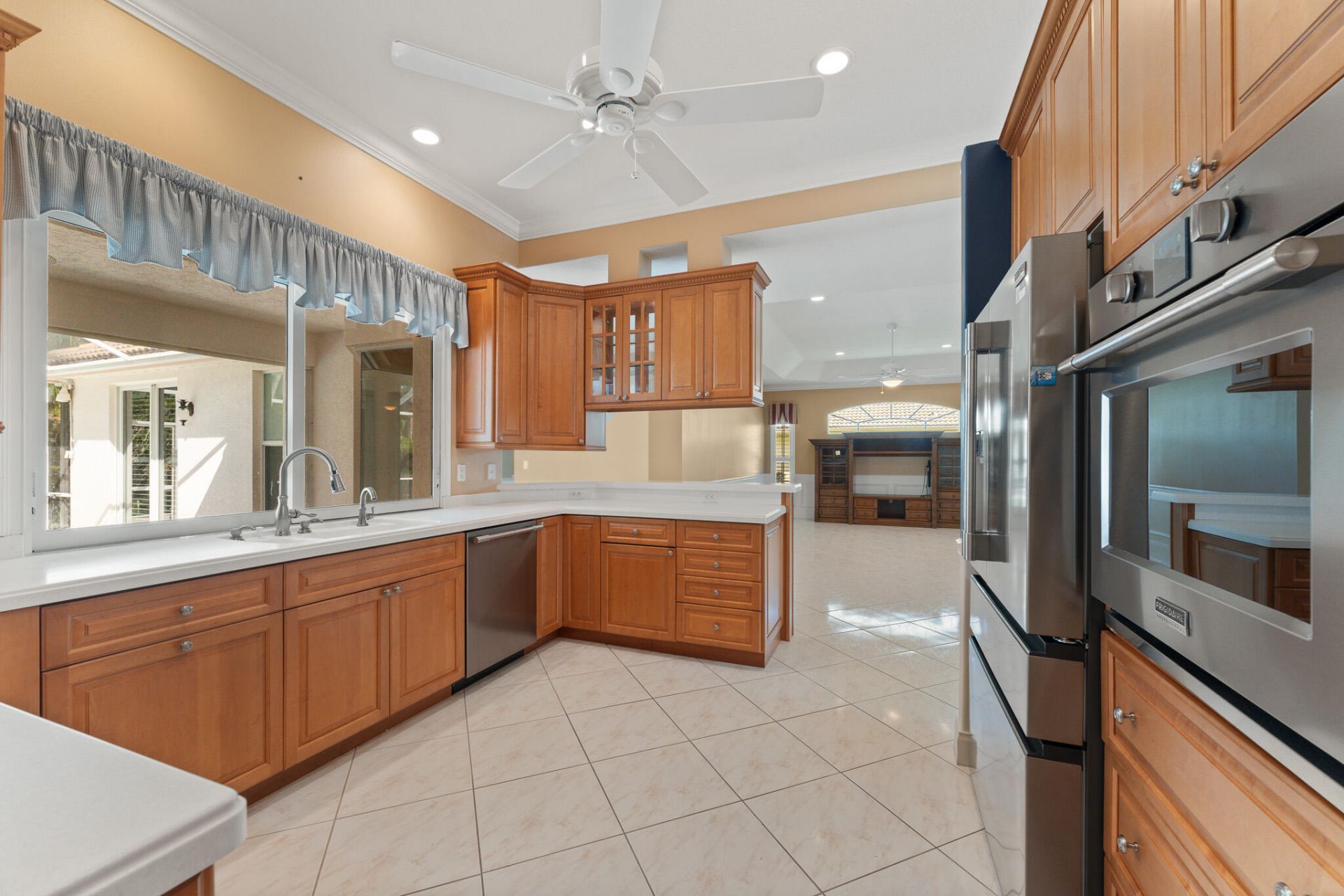 1184 SW Mirror Lake Cove, Port Saint Lucie, FL 34986 Photo