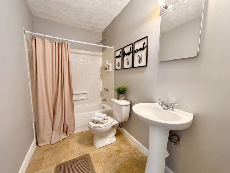 1392 N Summit Street, Unit Units A, B, Columbus, OH 43201 Photo 10