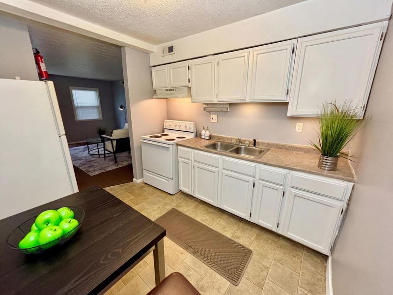 1392 N Summit Street, Unit Units A, B, Columbus, OH 43201 Photo 5