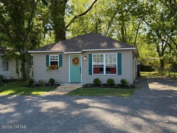 229 4th Avenue , Dyersburg, TN 38024
