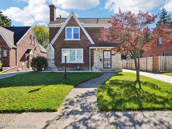 13380 Kilbourne Street, Detroit, MI 48213