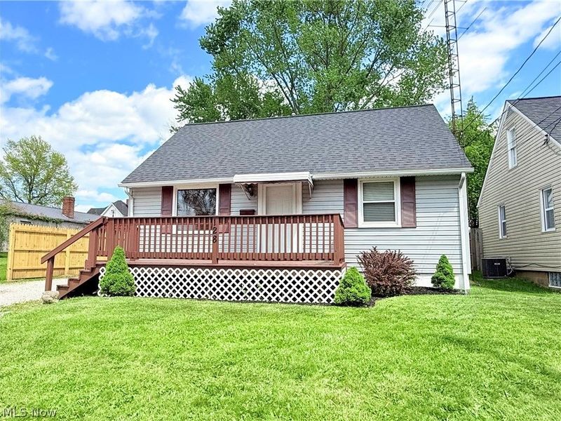 128 Locke Avenue SW, Massillon, OH 44646 Photo 1